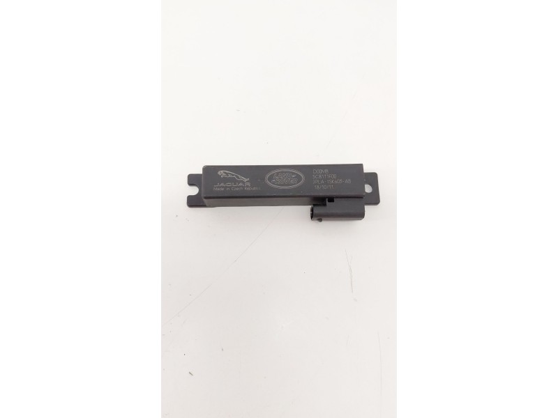 Recambio de antena para jaguar i-pace (x590) ev400 awd referencia OEM IAM JPLA15K603AB  
							