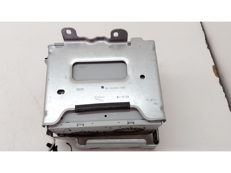 Recambio de sistema audio / radio cd para jaguar i-pace (x590) ev400 awd referencia OEM IAM J9D319C211PB  
							