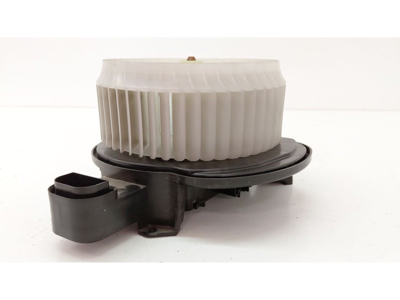 Recambio de ventilador calefaccion para jaguar i-pace (x590) ev400 awd referencia OEM IAM MF1163605570  
							