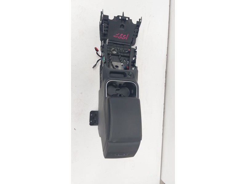 Recambio de apoyabrazos central para jaguar i-pace (x590) ev400 awd referencia OEM IAM   
							