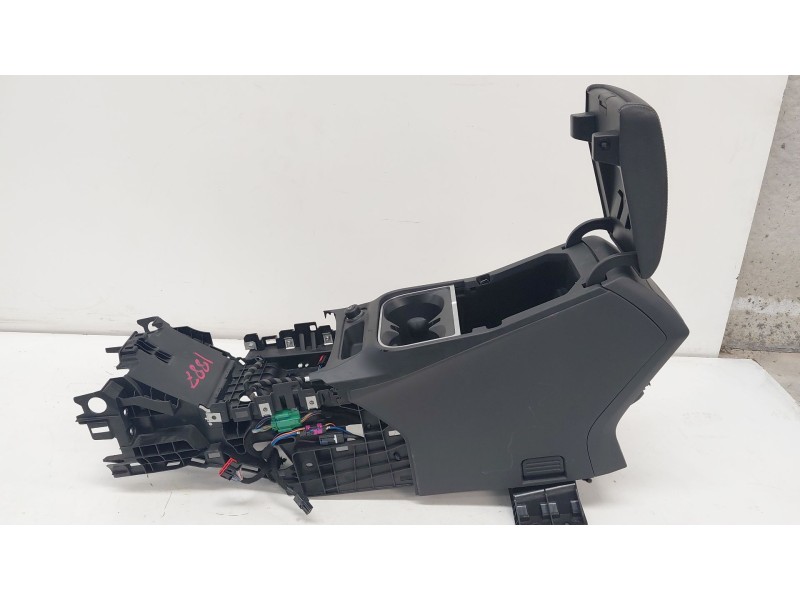Recambio de apoyabrazos central para jaguar i-pace (x590) ev400 awd referencia OEM IAM   