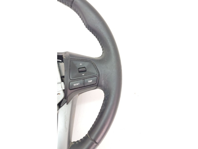 Recambio de volante sin airbag para kia rio iii 1.2 cvvt 84 cv referencia OEM IAM   
							