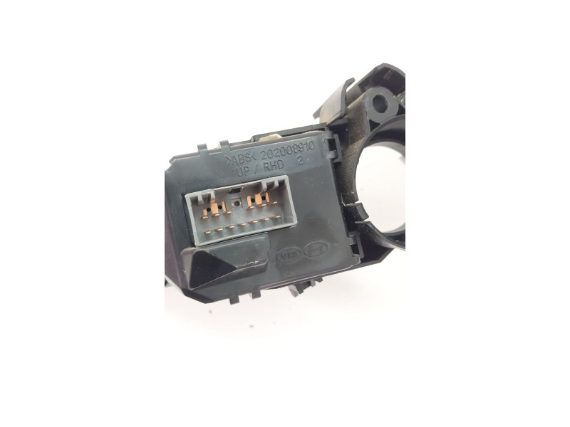 Recambio de mando multifuncion para kia rio iii 1.2 cvvt 84 cv referencia OEM IAM 202008910  