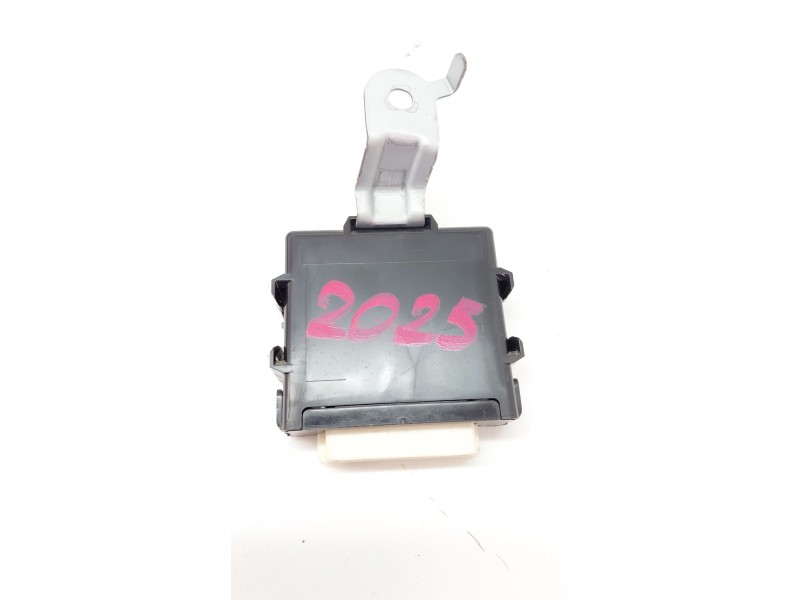 Recambio de modulo electronico para lexus ct (zwa10_) 200h (zwa10_) referencia OEM IAM 8996076040  