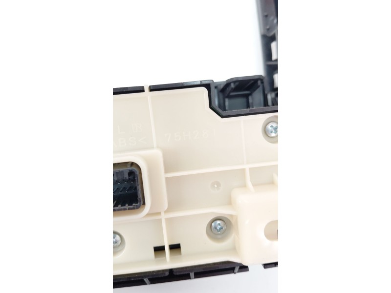 Recambio de mando multifuncion para lexus ct (zwa10_) 200h (zwa10_) referencia OEM IAM 75H28I  