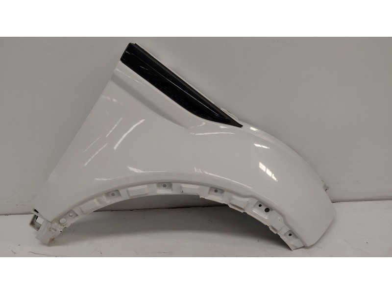 Recambio de aleta delantera derecha para land rover evoque 2.0 td4 cat referencia OEM IAM   