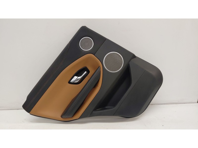 Recambio de guarnecido puerta trasera izquierda para land rover evoque 2.0 td4 cat referencia OEM IAM   
							