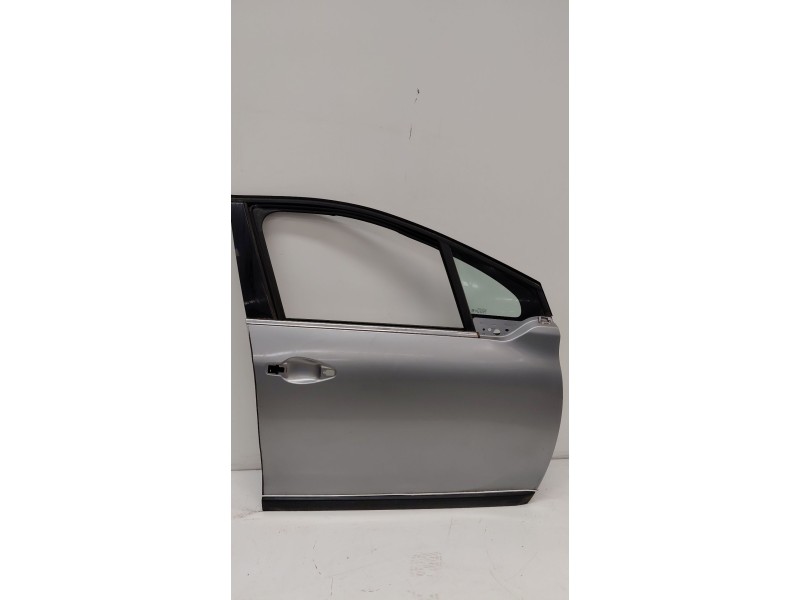 Recambio de puerta delantera derecha para peugeot 2008 (--.2013) 1.2 12v e-thp referencia OEM IAM   
							