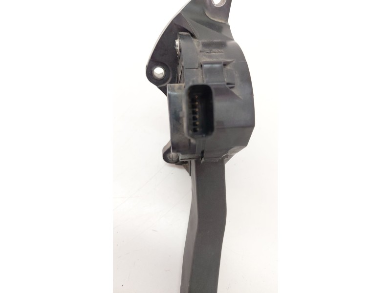 Recambio de pedal acelerador para land rover evoque 2.0 td4 cat referencia OEM IAM 1000884  
							