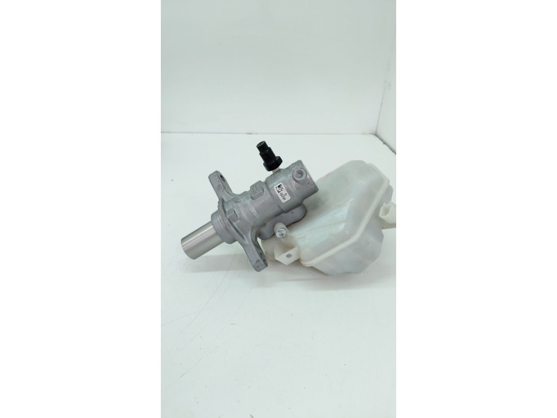 Recambio de bomba freno para land rover evoque 2.0 td4 cat referencia OEM IAM 03350885631  