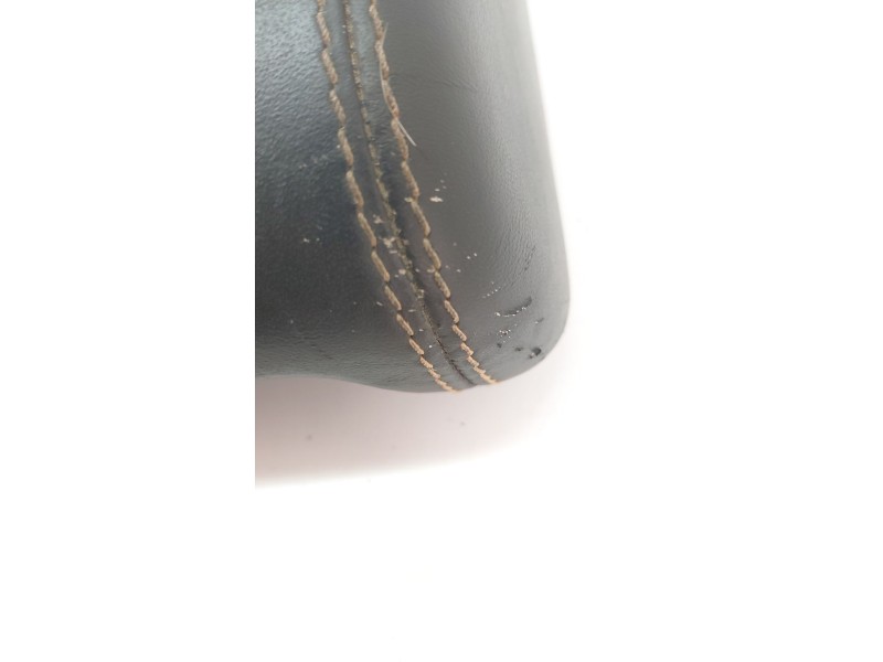 Recambio de apoyabrazos central para land rover evoque 2.0 td4 cat referencia OEM IAM   