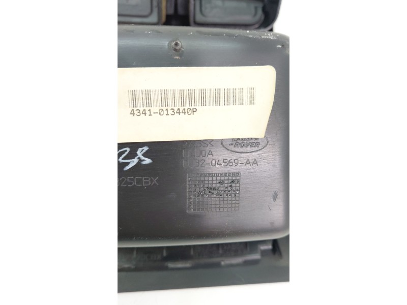 Recambio de rejilla aireadora para land rover evoque 2.0 td4 cat referencia OEM IAM BJ3204569AA  
							