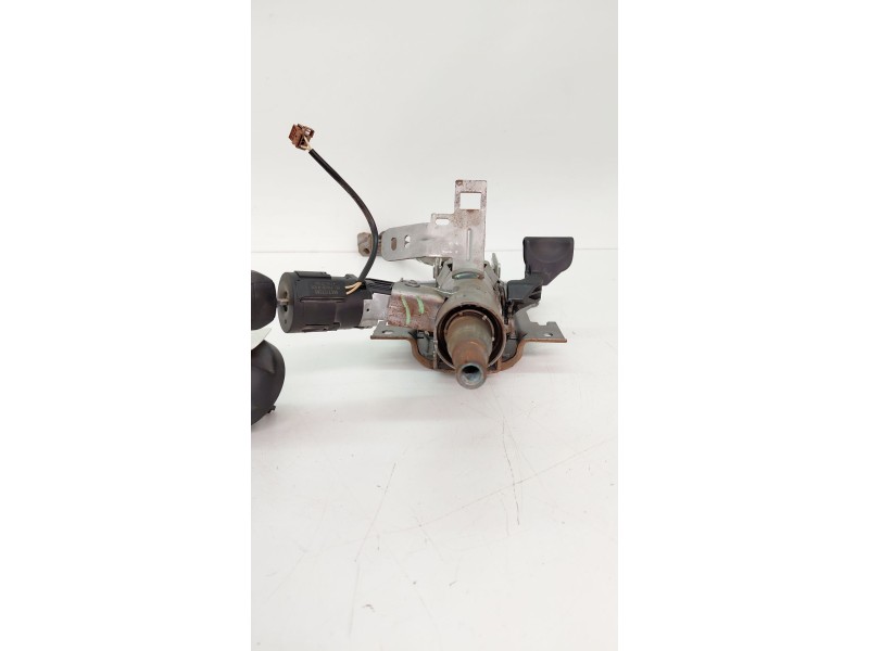 Recambio de columna direccion para peugeot 2008 (--.2013) 1.2 12v e-thp referencia OEM IAM 61NJZS1351742  