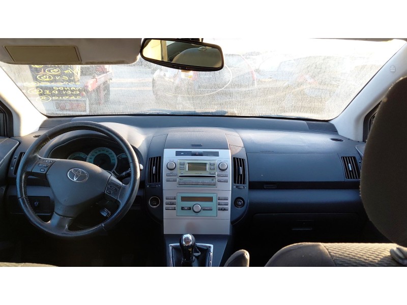toyota corolla verso (zer_, zze12_, r1_) del año 2006
							