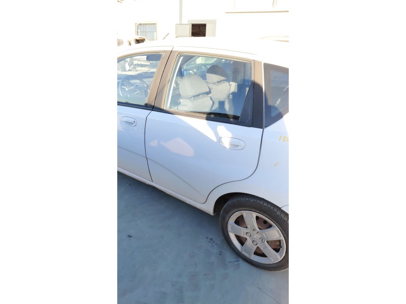 Recambio de puerta trasera izquierda para chevrolet aveo hatchback (t300) 1.4 referencia OEM IAM   