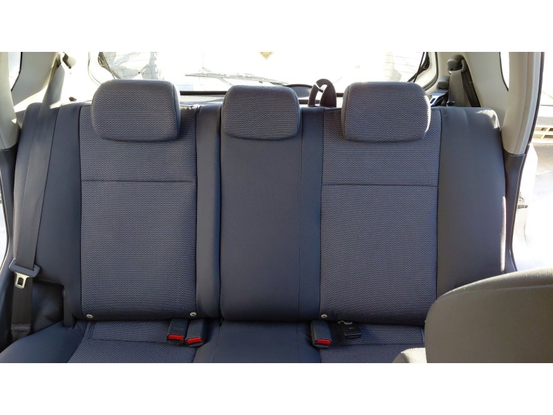 Recambio de asientos traseros para chevrolet aveo hatchback (t300) 1.4 referencia OEM IAM   