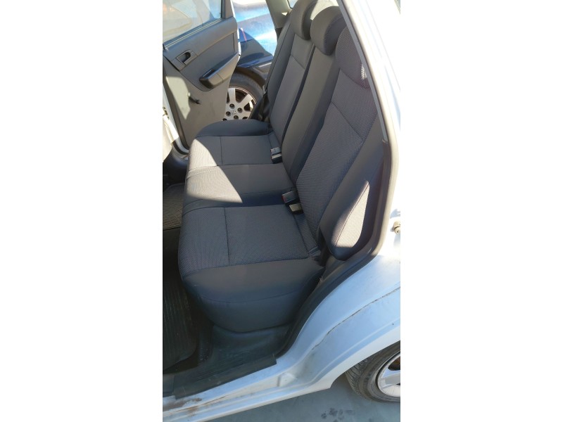 Recambio de asientos traseros para chevrolet aveo hatchback (t300) 1.4 referencia OEM IAM   