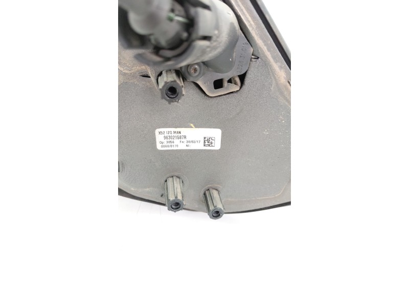 Recambio de retrovisor izquierdo para dacia sandero ii tce 90 (b8m1, b8ma) referencia OEM IAM 963020587R  