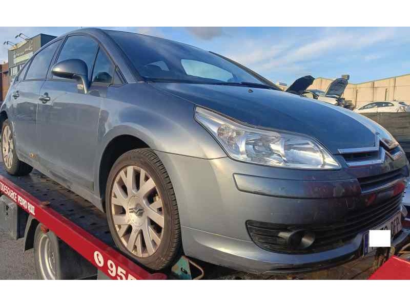 citroën c4 berlina del año 2005
							