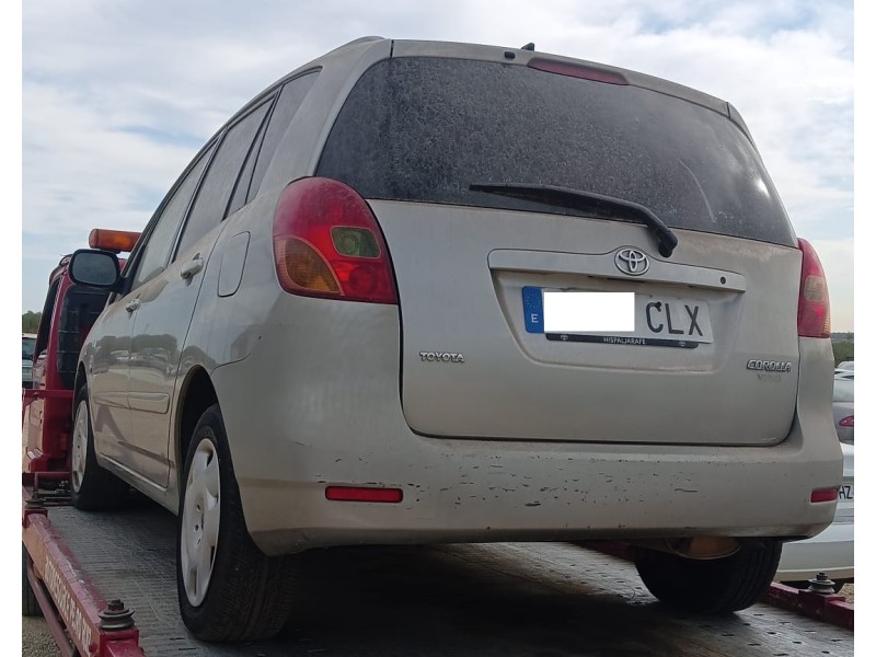 toyota corolla verso (_e12_) del año 2003