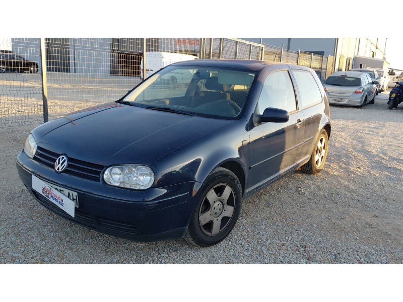 volkswagen golf iv (1j1) del año 1999
							