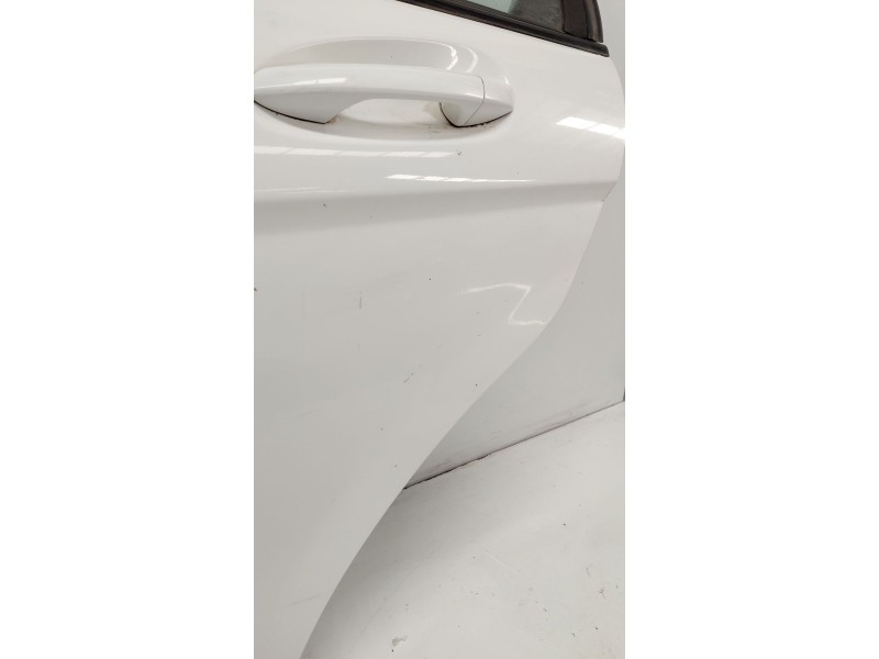 Recambio de puerta trasera izquierda para mercedes-benz clase c (w204) lim. 2.1 cdi cat referencia OEM IAM   