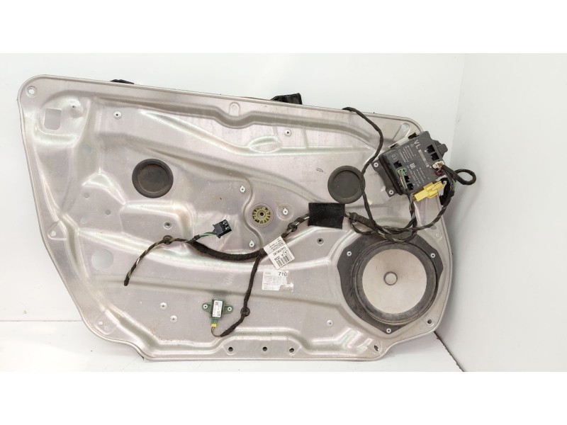 Recambio de elevalunas delantero izquierdo para mercedes-benz clase c (w204) lim. 2.1 cdi cat referencia OEM IAM 981692105  