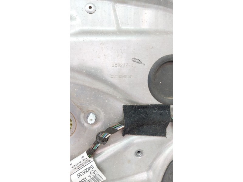 Recambio de elevalunas delantero izquierdo para mercedes-benz clase c (w204) lim. 2.1 cdi cat referencia OEM IAM 981692105  
							