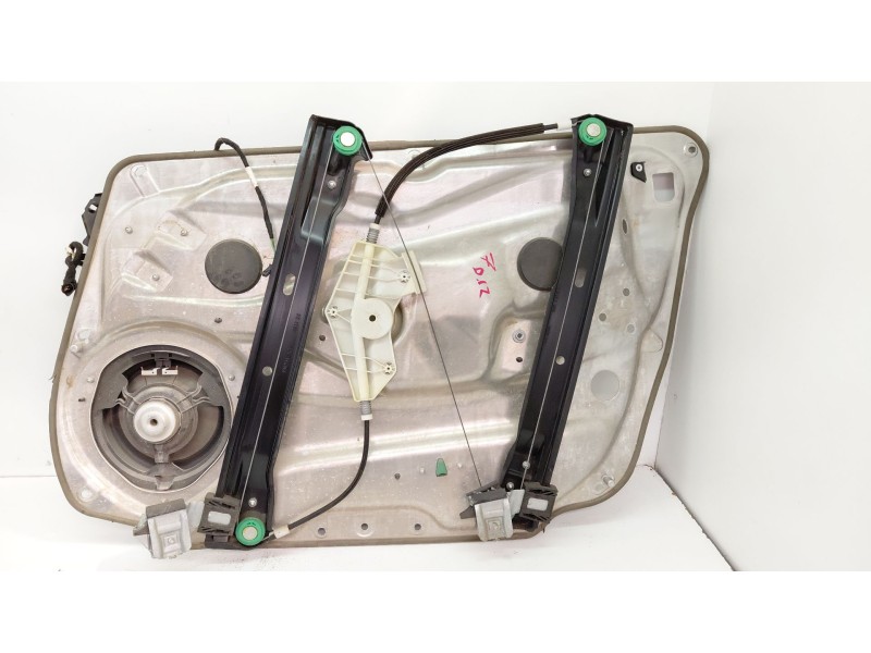 Recambio de elevalunas delantero izquierdo para mercedes-benz clase c (w204) lim. 2.1 cdi cat referencia OEM IAM 981692105  
							