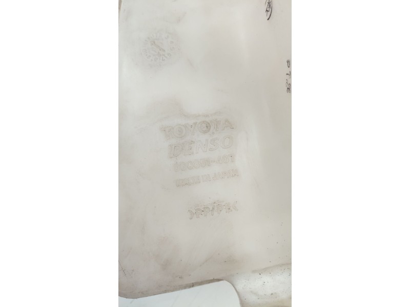 Recambio de deposito limpia para lexus gs 450h referencia OEM IAM 060851407  
							