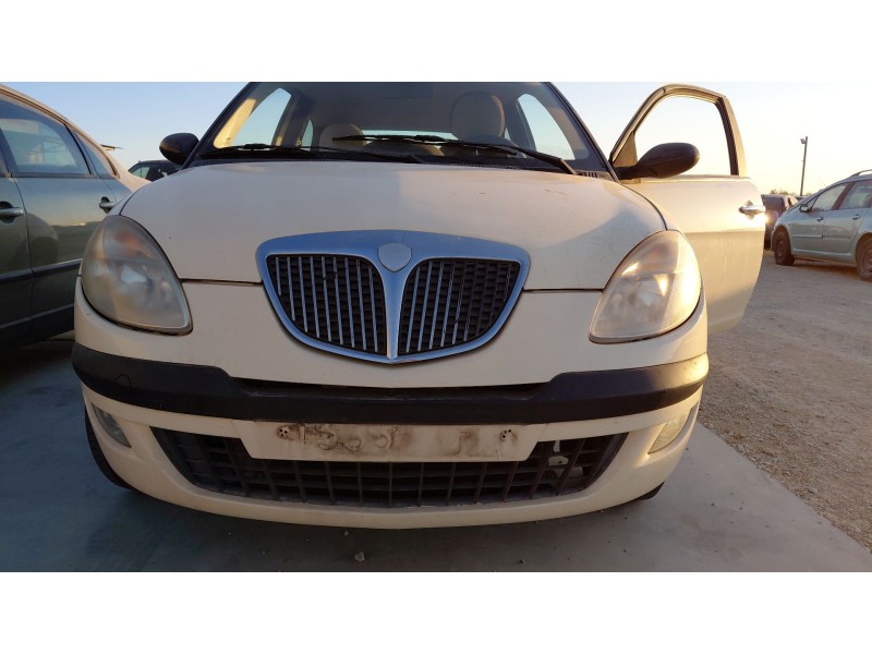 Recambio de paragolpes delantero para lancia ypsilon (843_) 1.2 (843.axa1a) referencia OEM IAM   
							
