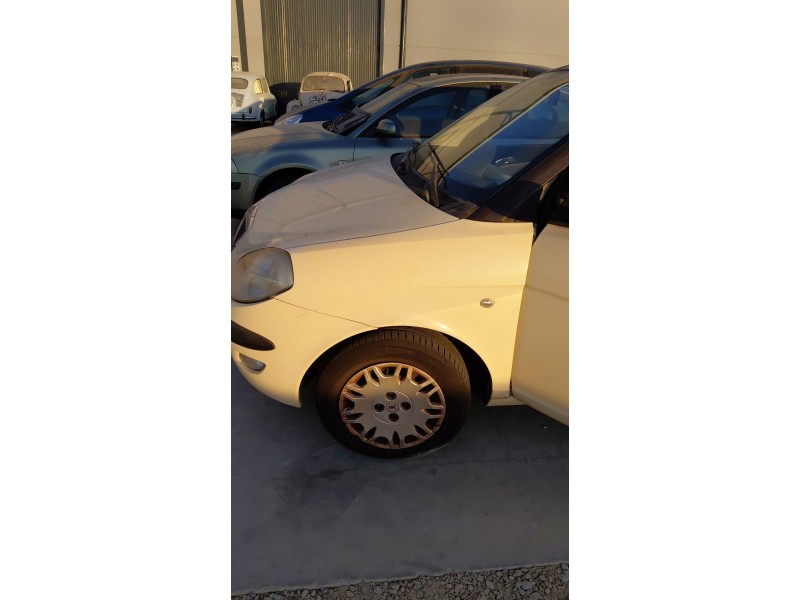 Recambio de aleta delantera izquierda para lancia ypsilon (843_) 1.2 (843.axa1a) referencia OEM IAM   
							