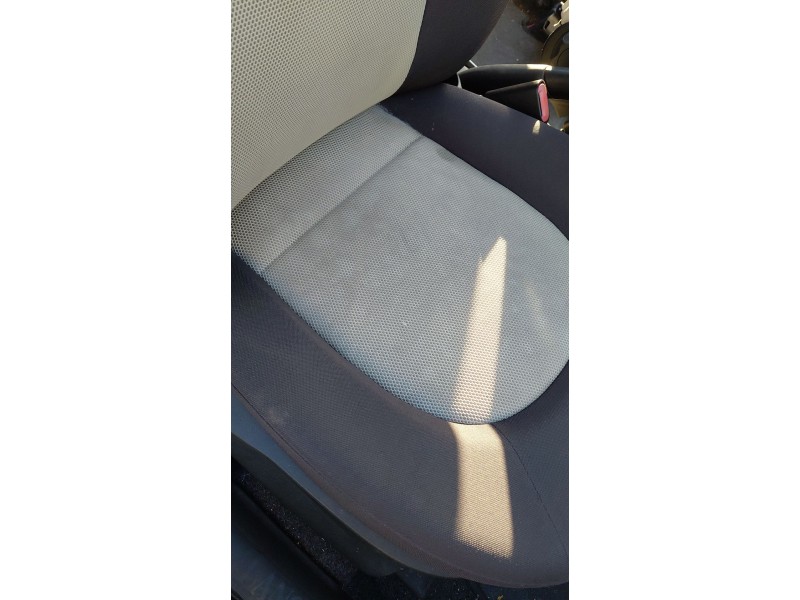 Recambio de asiento delantero derecho para lancia ypsilon (843_) 1.2 (843.axa1a) referencia OEM IAM   
							