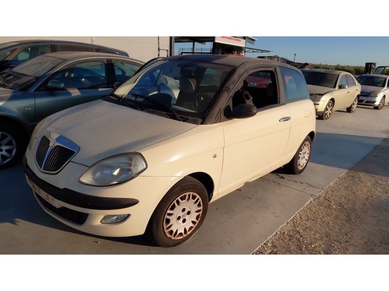 Recambio de cerradura puerta delantera izquierda para lancia ypsilon (843_) 1.2 (843.axa1a) referencia OEM IAM   
							