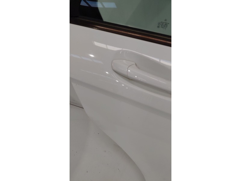 Recambio de puerta trasera derecha para mercedes-benz clase c (w204) lim. 2.1 cdi cat referencia OEM IAM   