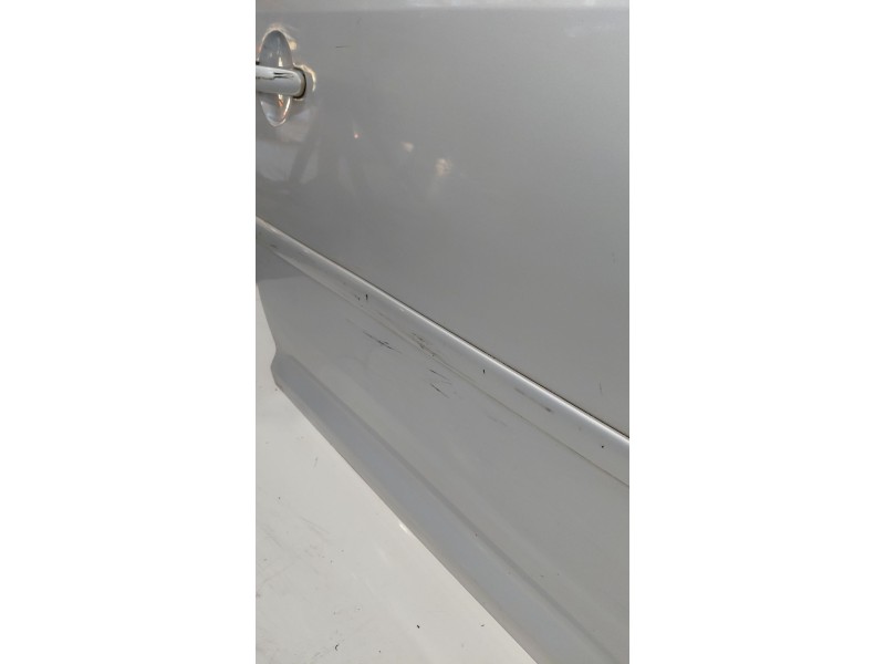 Recambio de puerta delantera derecha para volkswagen touran (1t3) 1.6 tdi dpf referencia OEM IAM   