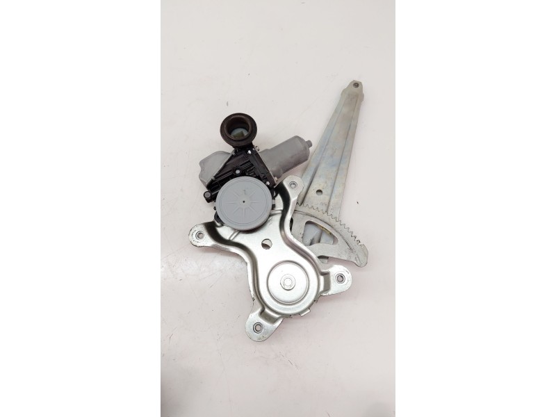 Recambio de elevalunas trasero izquierdo para lexus gs 450h referencia OEM IAM 8571030490  
							