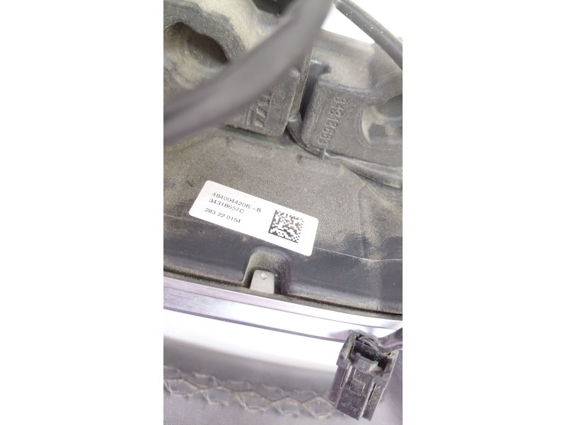 Recambio de volante sin airbag para dacia sandero iii 1.0 tce referencia OEM IAM 484004420R  
							