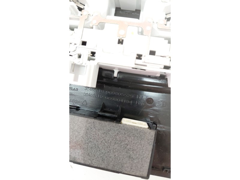 Recambio de luz interior para renault clio v referencia OEM IAM   