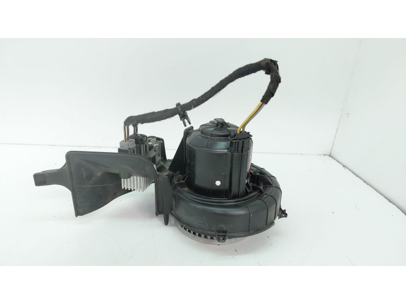 Recambio de motor calefaccion para land rover evoque 2.0 td4 cat referencia OEM IAM 9415187  
							