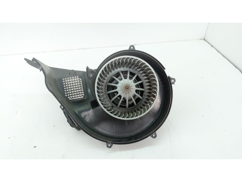 Recambio de motor calefaccion para land rover evoque 2.0 td4 cat referencia OEM IAM 9415187  
							