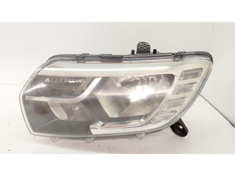 Recambio de faro izquierdo para dacia sandero ii tce 90 (b8m1, b8ma) referencia OEM IAM 260605665R  
							