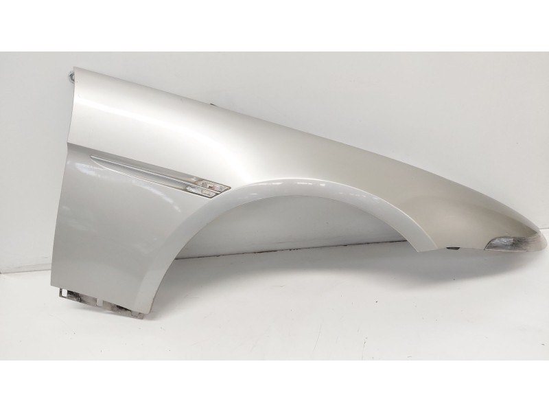 Recambio de aleta delantera derecha para bmw serie 6 cabrio (e64) 645ci referencia OEM IAM   
							