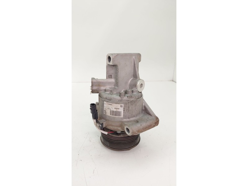 Recambio de compresor aire acondicionado para dacia sandero ii tce 90 (b8m1, b8ma) referencia OEM IAM 926003541R  
							
