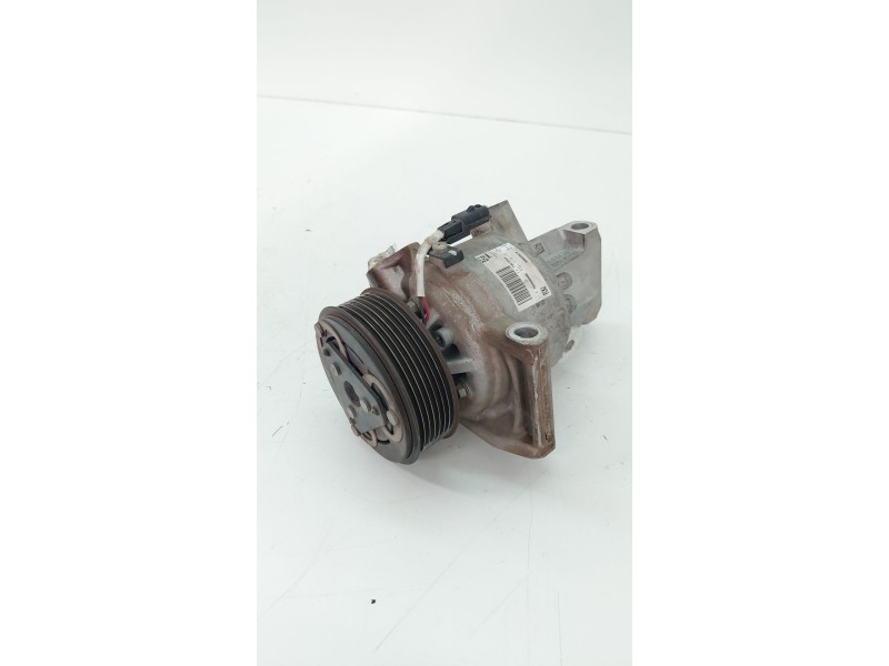 Recambio de compresor aire acondicionado para dacia sandero ii tce 90 (b8m1, b8ma) referencia OEM IAM 926003541R  
							