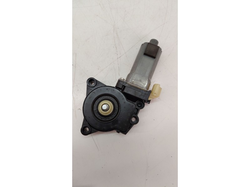 Recambio de motor elevalunas delantero derecho para hyundai i30 (fd) 1.6 crdi referencia OEM IAM   
							