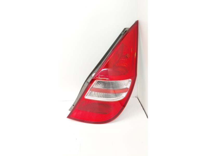 Recambio de piloto trasero derecho para hyundai i30 (fd) 1.6 crdi referencia OEM IAM 924022L0  
							