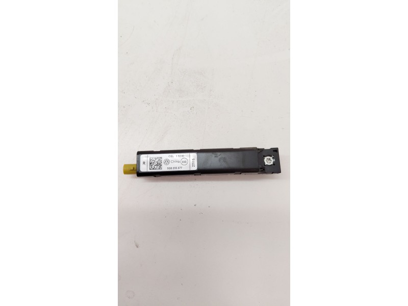 Recambio de antena para volkswagen golf vii lim. (5g1) advance bluemotion referencia OEM IAM 5G6035577  
							
