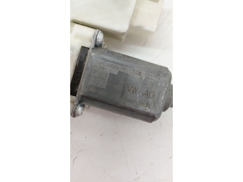 Recambio de motor elevalunas trasero izquierdo para volkswagen golf vii lim. (5g1) advance bluemotion referencia OEM IAM 5Q49598