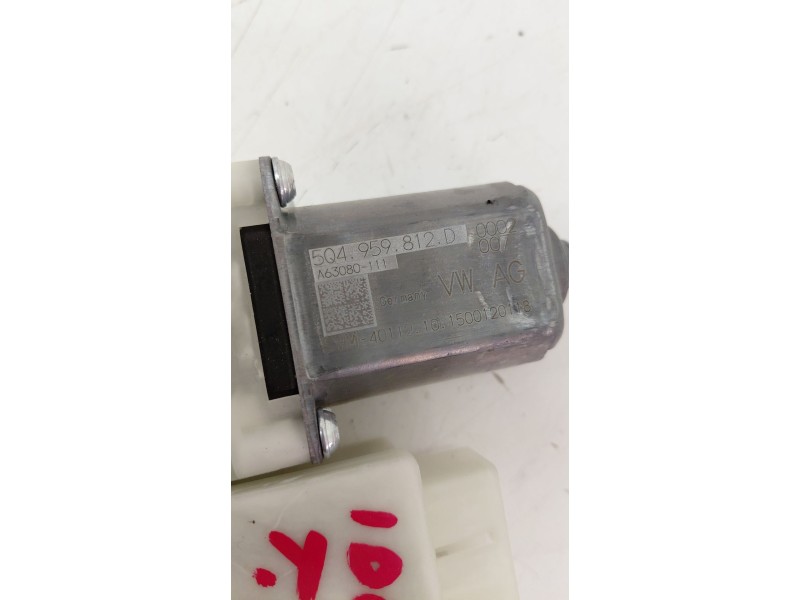 Recambio de motor elevalunas trasero derecho para volkswagen golf vii lim. (5g1) advance bluemotion referencia OEM IAM 5Q4959812